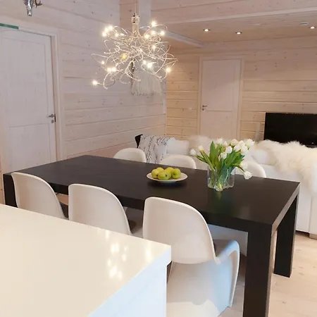 Aurinkotoermae Apartament *